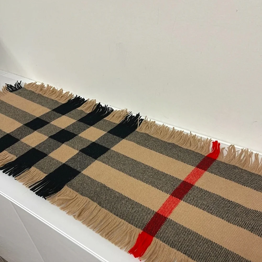 Authentic Wool Classic Burberry Scarf